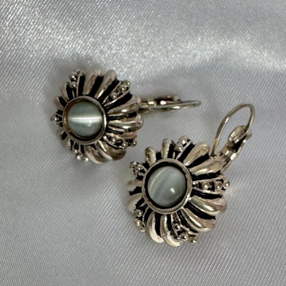 Vintage Silver Grey Glow Style Cabochon Dangle Leverback Earrings - Picture 8 of 10